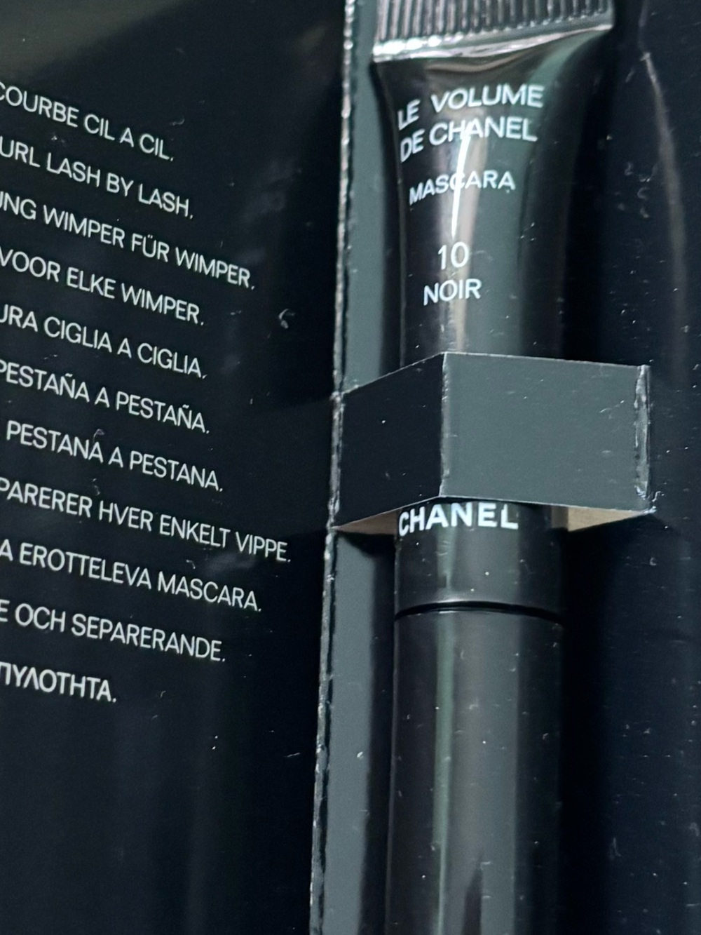 CHANEL Black Le Volume De Chanel Mascara 10 Noire travel size brand new